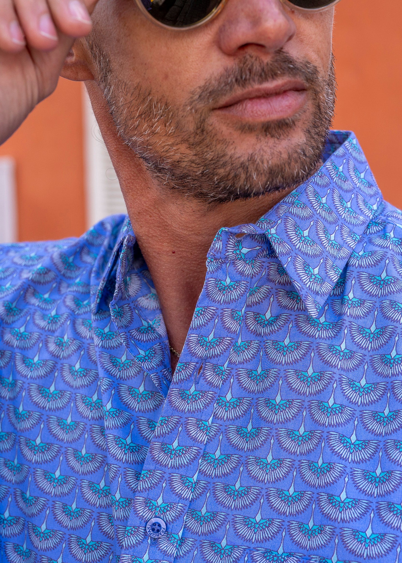 Mens Winging It Organic Cotton Shirt in Blue