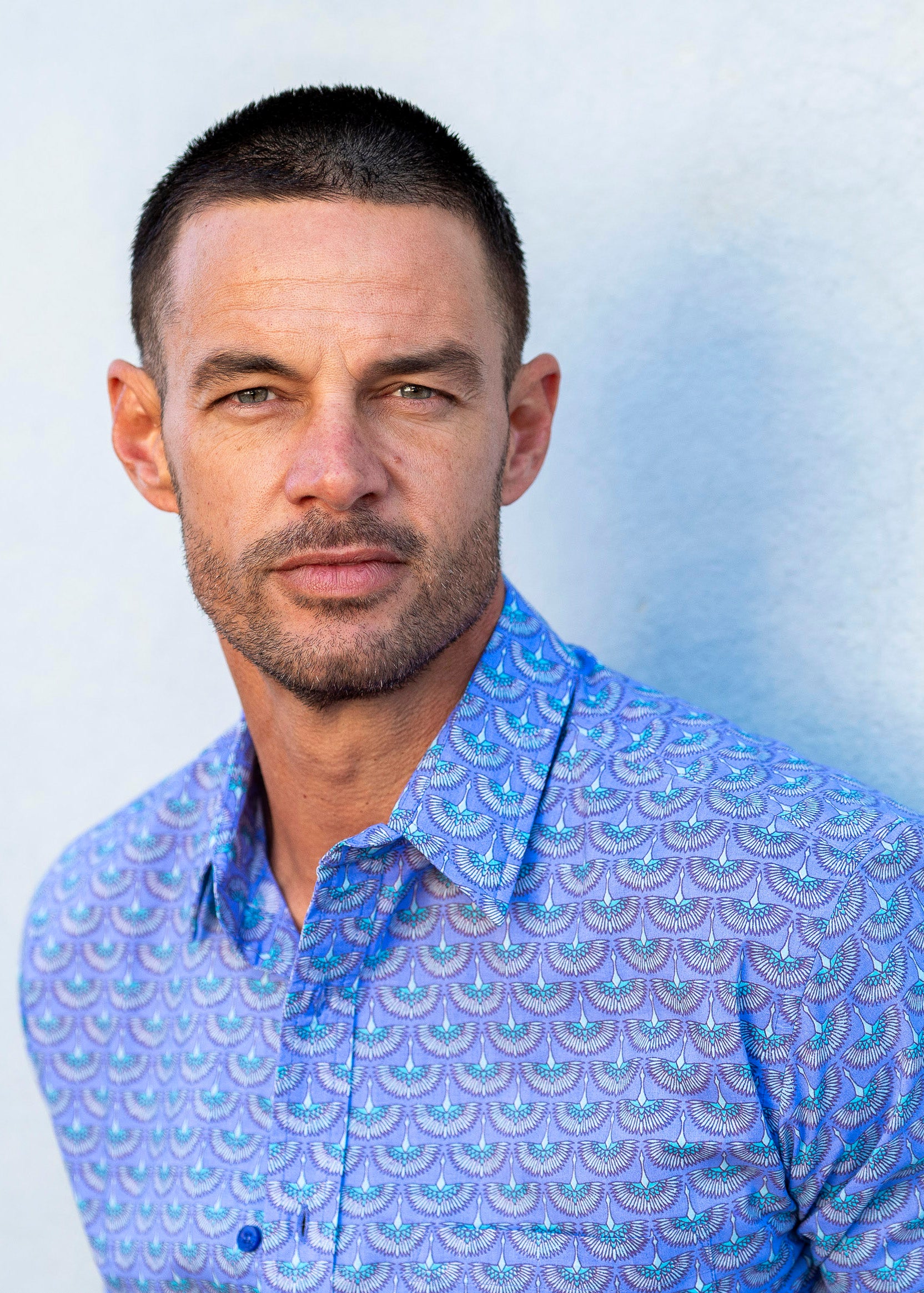 Mens Winging It Organic Cotton Shirt in Blue